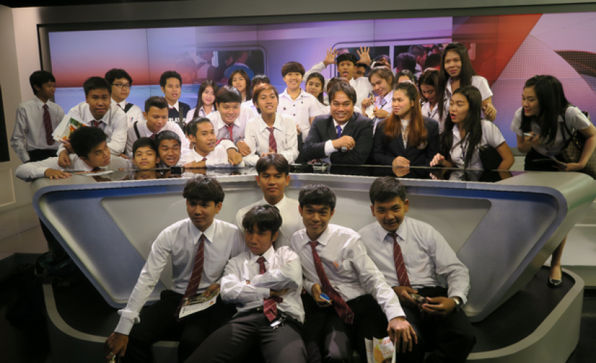ไทยพีบีเอส ต้อนรับคณะเยี่ยมชมจากวิทยาลัยเทคโนโลยีอรรถวิทย์พณิชยการ