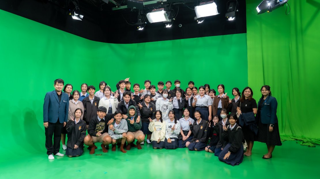 คณะครูและนักเรียนโรงเรียนศรัทธาสมุทร เสริมประสบการณ์การทำงานสื่อสารมวลชนที่ไทยพีบีเอส