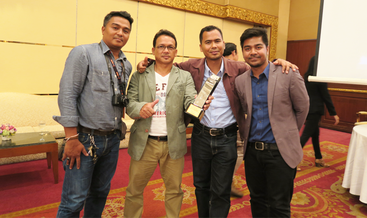 ไทยพีบีเอสคว้ารางวัลชมเชย ข่าวโทรทัศน์เชิงสืบสวนยอดเยี่ยม  "แสงชัย สุนทรวัฒน์" ประจำปี 2558<