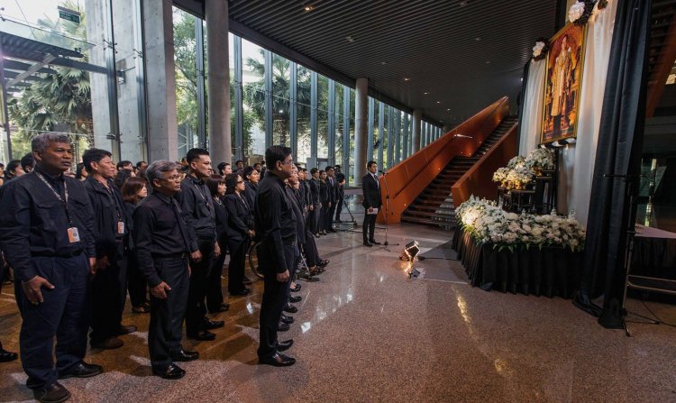 ไทยพีบีเอส "รวมพลังแห่งความภักดี" น้อมรำลึกถึงพระบาทสมเด็จพระปรมินทรมหาภูมิพลอดุลยเดช<