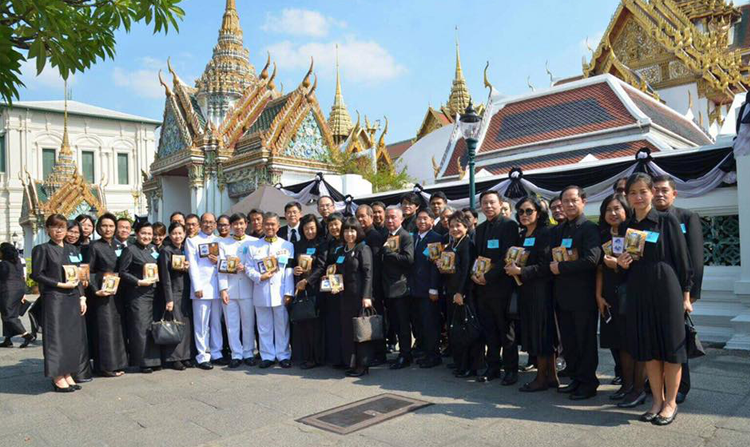 ไทยพีบีเอสร่วมเป็นเจ้าภาพในการบำเพ็ญกุศลสวดพระอภิธรรมพระบรมศพ พระบาทสมเด็จพระปรมินทรมหาภูมิพลอดุลยเดช<