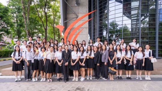 คณะมนุษยศาสตร์ มศว เยี่ยมชมไทยพีบีเอส พร้อมร่วมแลกเปลี่ยนความรู้ด้านการใช้ภาษาไทยในงานสื่อสารมวลชน