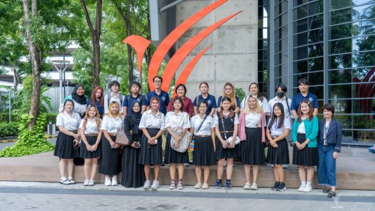 คณะนักศึกษาสื่อสารมวลชน ม.รามคำแหง เยี่ยมชมและศึกษาดูงานที่ไทยพีบีเอส